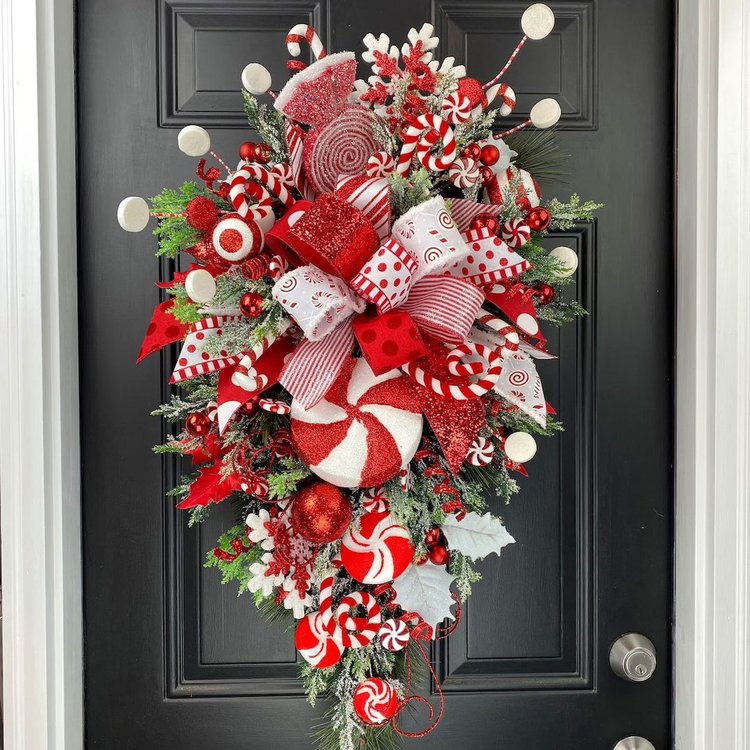 🍭Candy Cane Christmas Wreath🍭