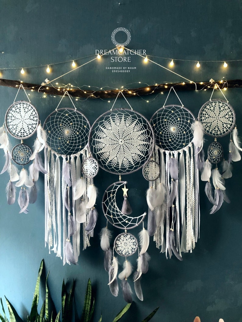 ๐ Dreamcatcher moon and stars hanging over the bed(๐Hot Sale-$100 OFF๐๏ผ